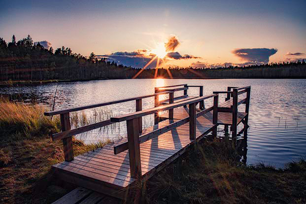 Auringonlasku laituria vasten, Pyhä-Häkin kansallispuisto